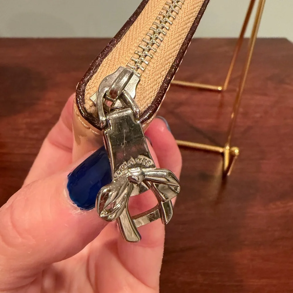 Coach Floral Print Wallet - Picture 3 of 10